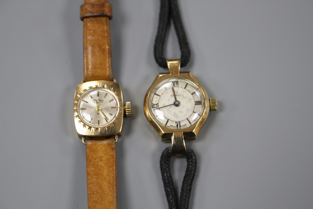 2 9ct gold wrist watches.